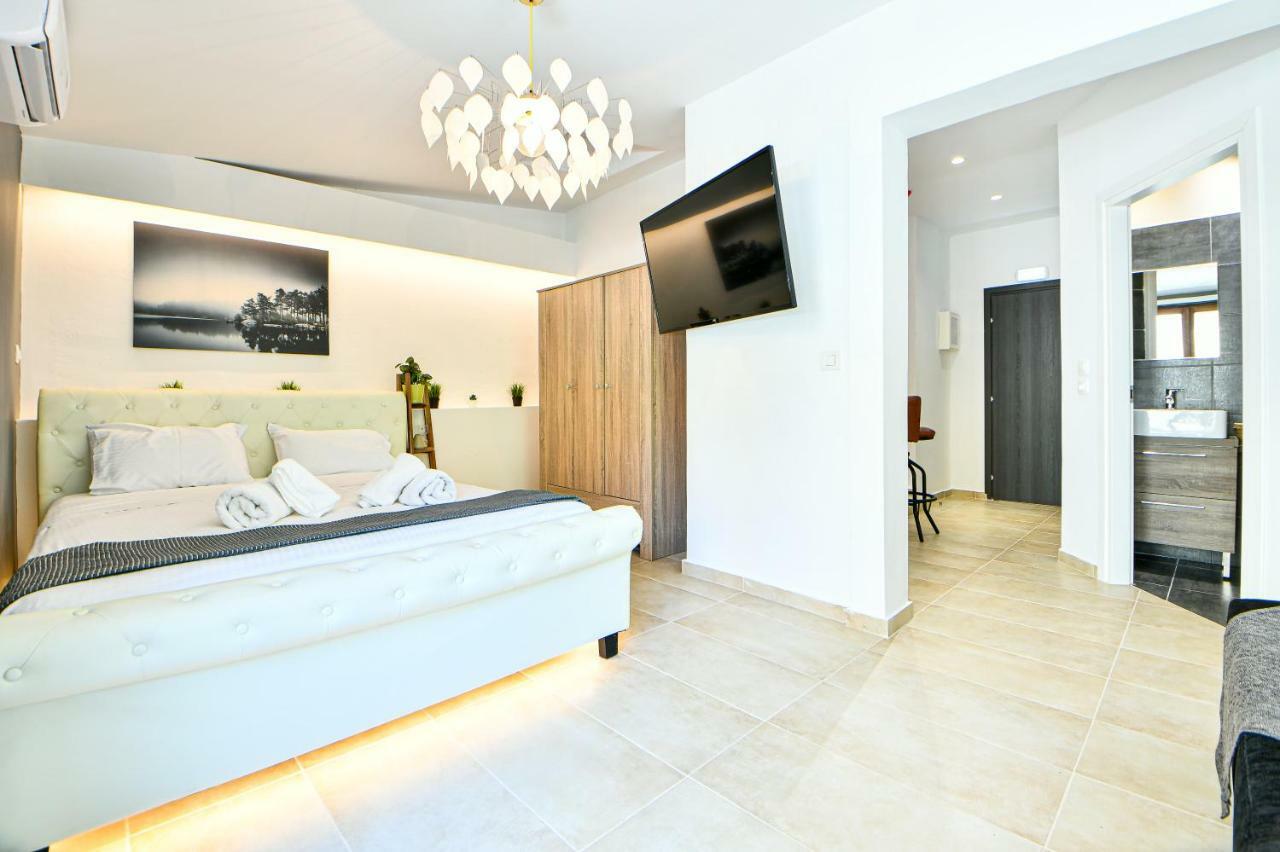 Flowers Of Athens, Boutique Aparthotel With 6-Apartments In Central Aten Exteriör bild
